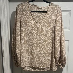Valerie Stevens Tan and Cream Patterned Blouse